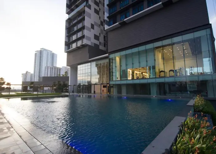 Setia Sky 88 Up To 6 Pax !!! 2Bedroom Apartment With Extra Bed